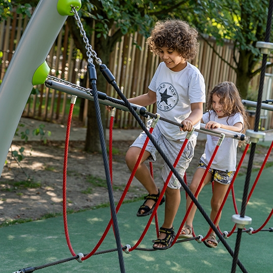 WHICH PLAYGROUND EQUIPMENT TO CHOOSE FOR PRESCHOOLS AND SCHOOLS?