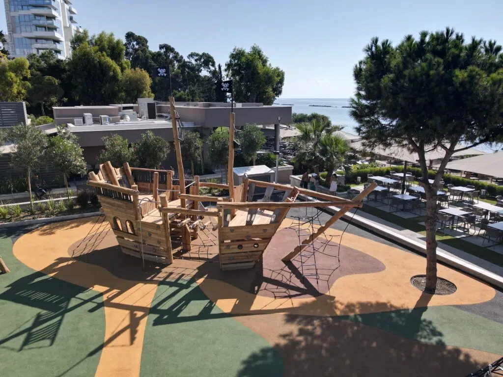 ROBINIA PLAY 8190 photo Cypr Limassol1